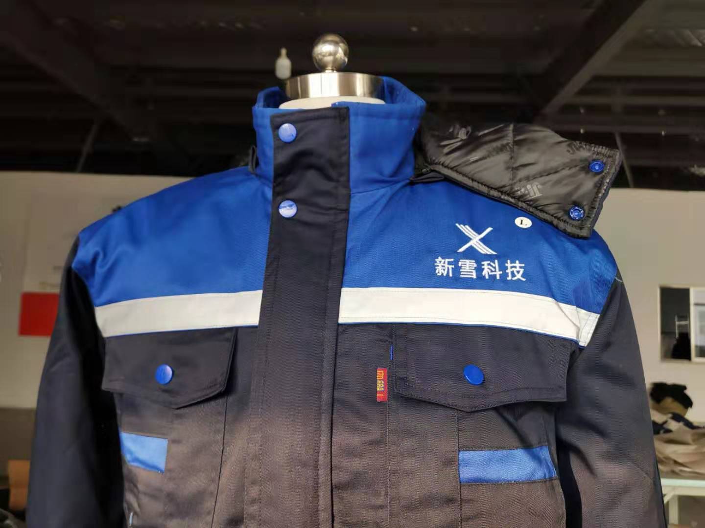 新雪科技工作服(图2)