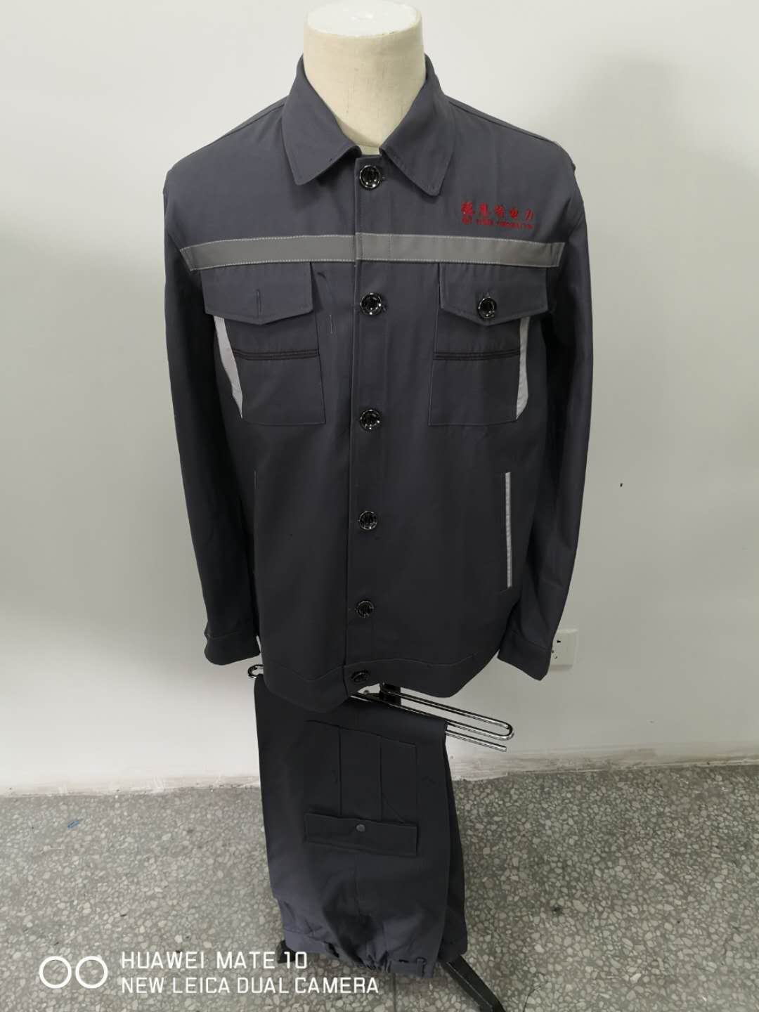 德恩特电力工作服(图1)