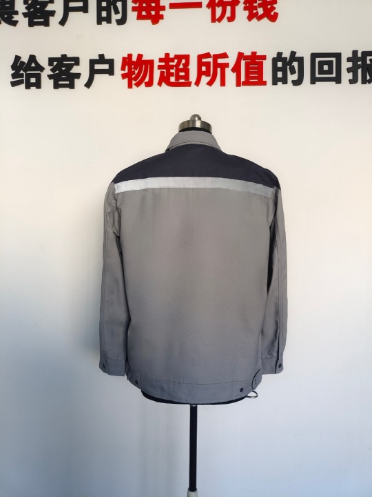 名仕装饰冲锋衣(图7)